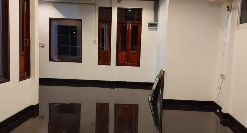 For sale 3 ベッドルーム house in Bang Kruai, Nonthaburi