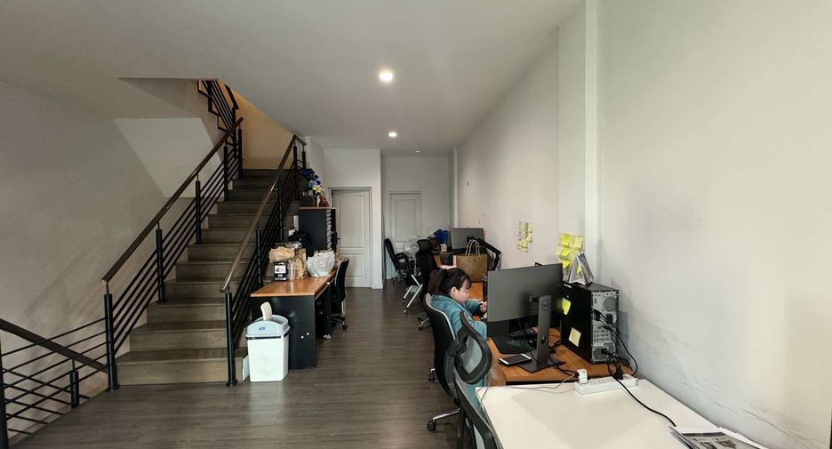 For rent office in Pak Kret, Nonthaburi