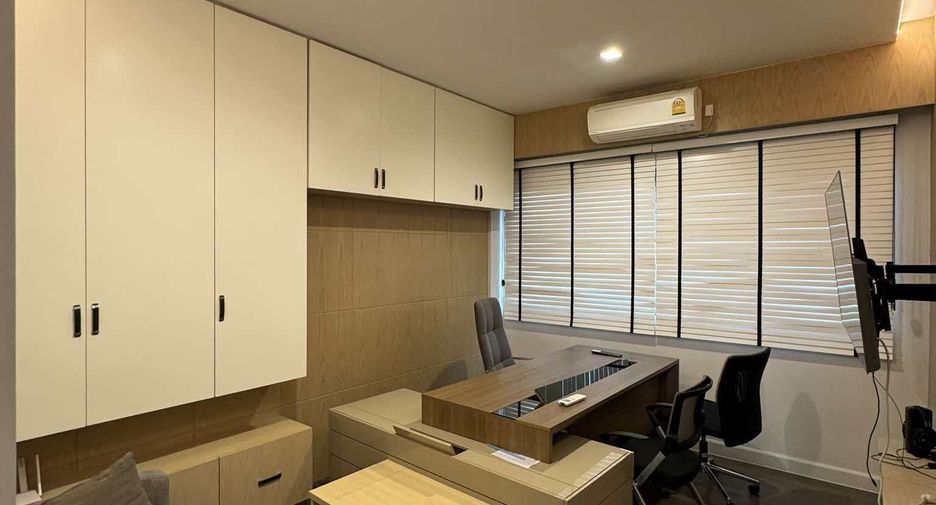 For rent office in Pak Kret, Nonthaburi