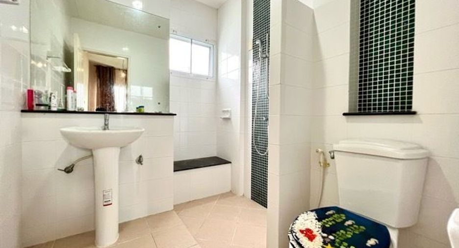 Casa en venta de 4 habitaciones en Mueang Nonthaburi, Nonthaburi
