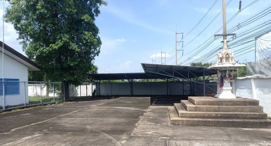 For sale studio house in Si Maha Phot, Prachin Buri