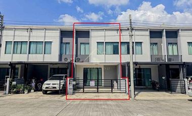 出租 3 卧室 联排别墅 在 Bang Yai, Nonthaburi