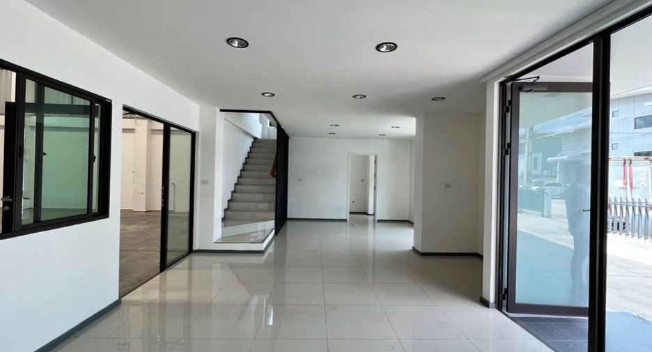 À vendre studio maison à Lam Luk Ka, Pathum Thani