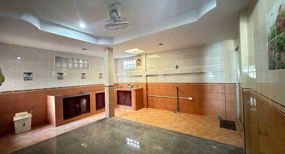À vendre 3 chambres maison à Lam Luk Ka, Pathum Thani