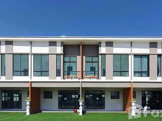 Продажа 4 спальни таунхаус в Khlong Luang, Патумтани