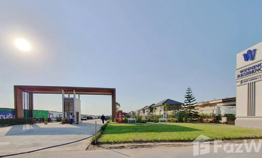 Casa adosada en venta de 4 habitaciones en Khlong Luang, Pathum Thani