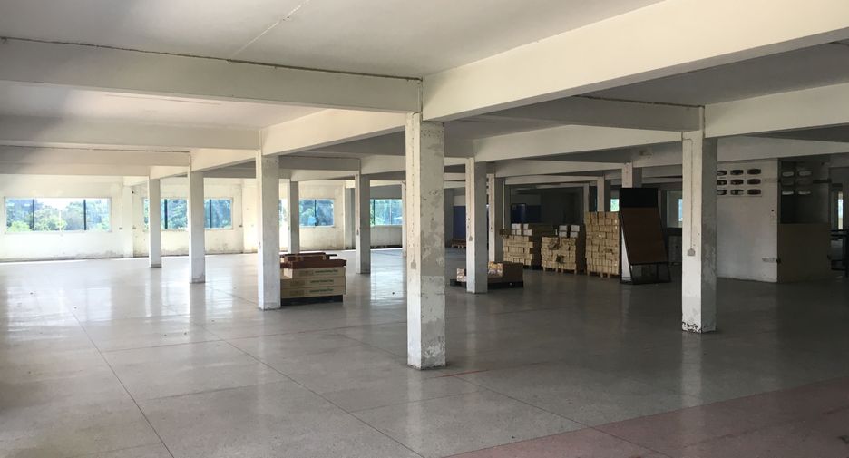 Oficina en alquiler en Khlong Luang, Pathum Thani