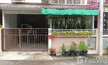 Casa en venta de 3 habitaciones en Sam Phran, Nakhon Pathom
