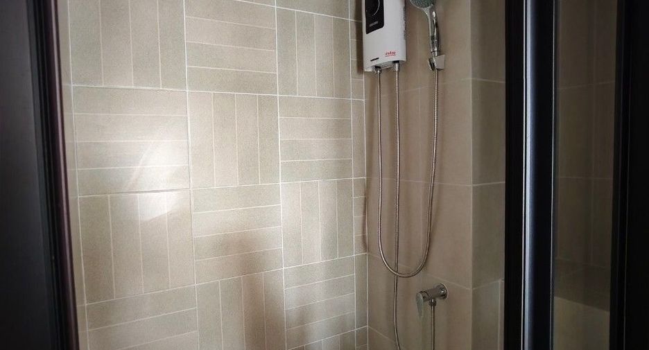 For rent studio condo in Khlong Luang, Pathum Thani