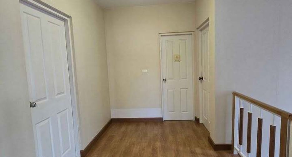 For rent 3 bedrooms house in Pak Kret, Nonthaburi