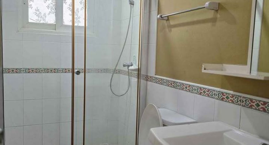 For rent 3 bedrooms house in Pak Kret, Nonthaburi