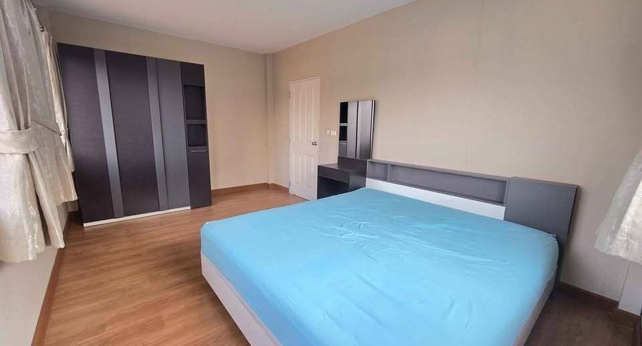 For rent 3 bedrooms house in Pak Kret, Nonthaburi