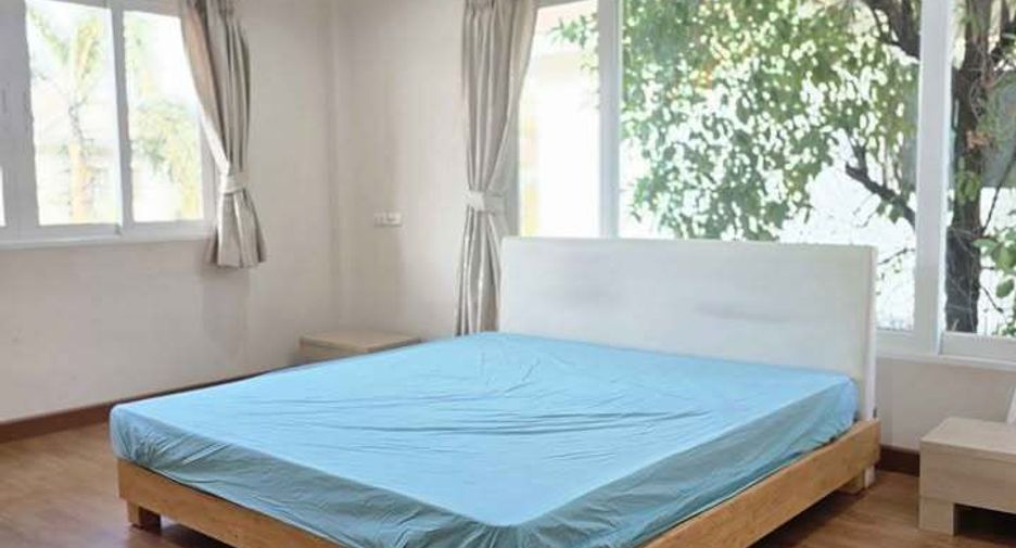 For rent 3 bedrooms house in Pak Kret, Nonthaburi