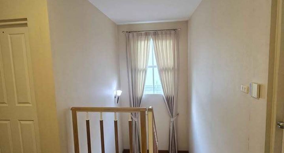 For rent 3 bedrooms house in Pak Kret, Nonthaburi