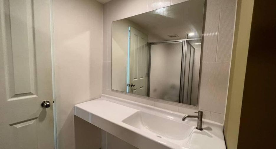 For sale and for rent 2 bedrooms condo in Mueang Nonthaburi, Nonthaburi