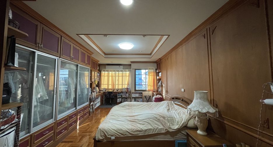 Oficina en venta en Krathum Baen, Samut Sakhon