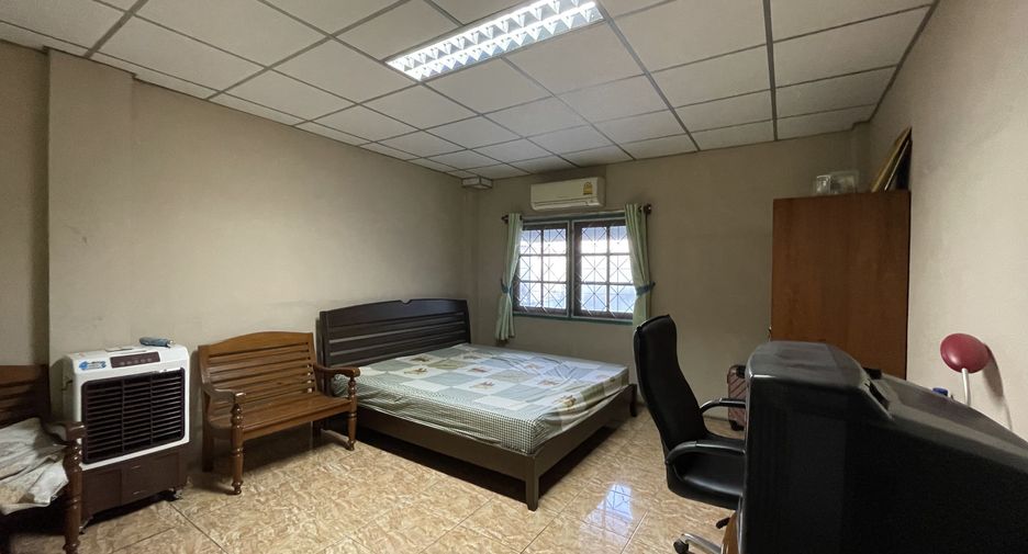 Oficina en venta en Krathum Baen, Samut Sakhon