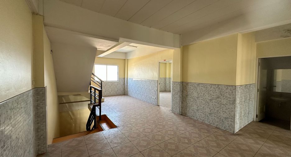 For sale 3 bedrooms townhouse in Khlong Luang, Pathum Thani