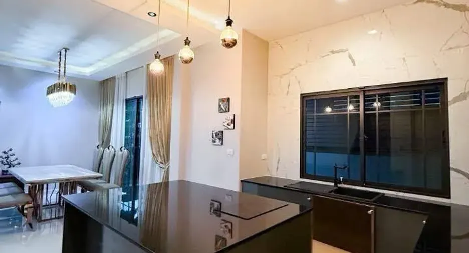 For sale そして for rent 4 ベッドルーム house in Pak Kret, Nonthaburi