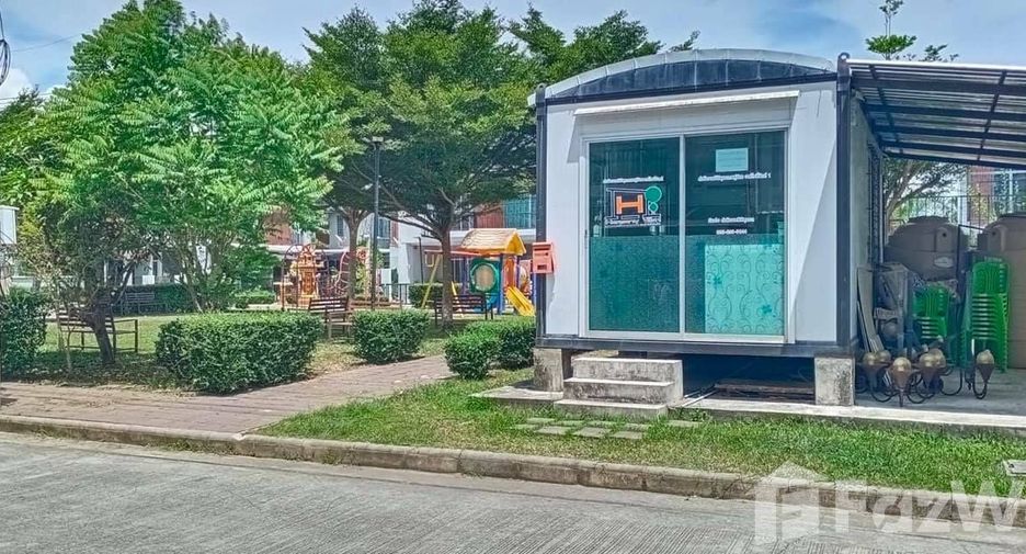 For sale 3 bedrooms townhouse in Hat Yai, Songkhla
