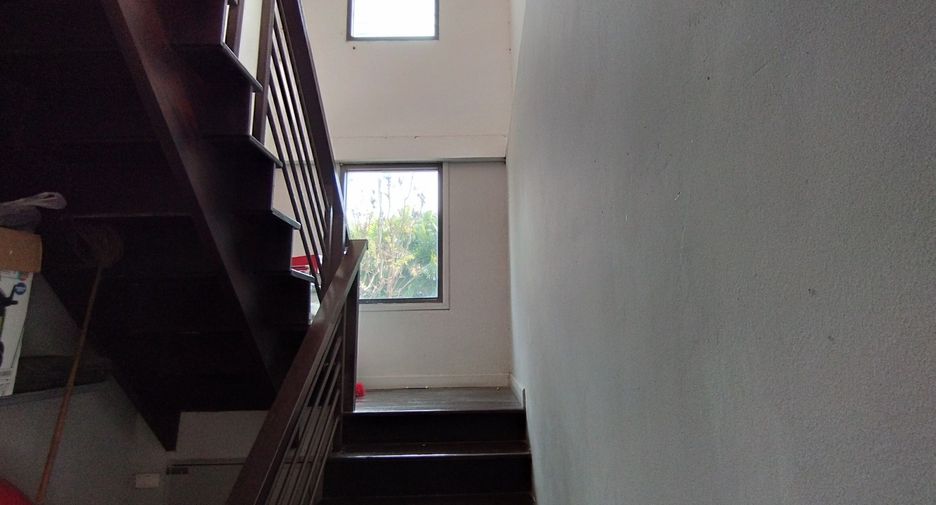 Haus zum Kauf mit 6 Zimmer in Mueang Nonthaburi, Nonthaburi