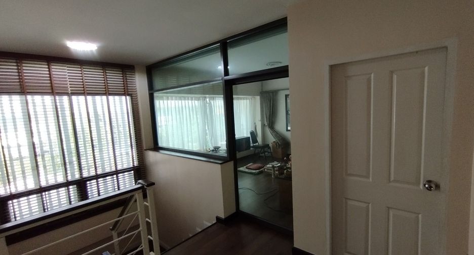 Haus zum Kauf mit 6 Zimmer in Mueang Nonthaburi, Nonthaburi