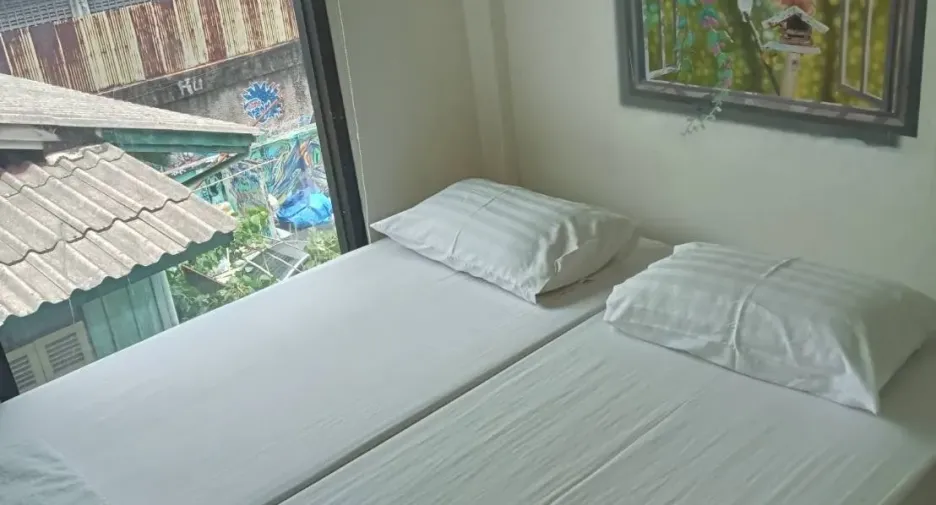 For sale 25 bedrooms hotel in Bang Rak, Bangkok