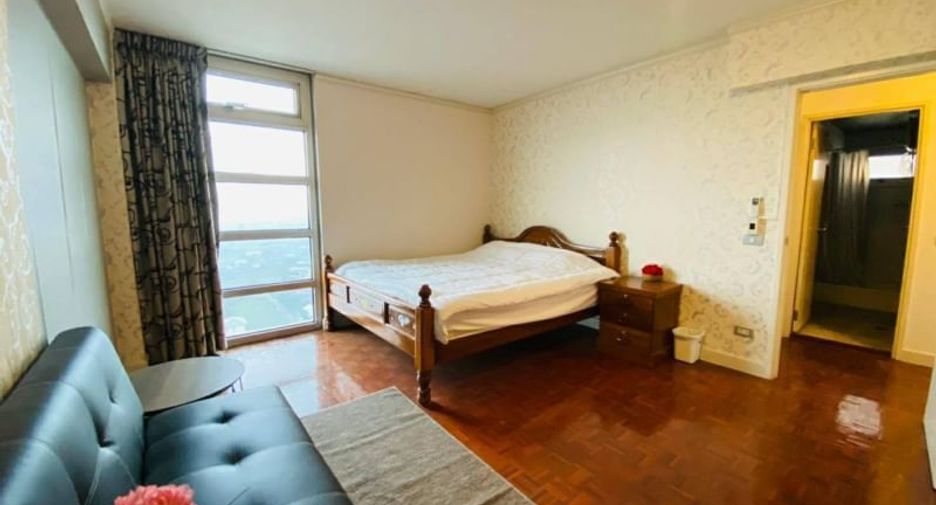 For sale 3 bedrooms condo in Pak Kret, Nonthaburi