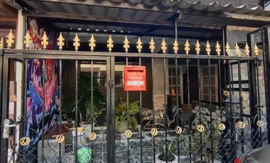 For sale 4 bedrooms townhouse in Nakhon Chai Si, Nakhon Pathom