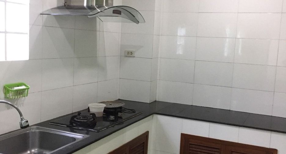 For sale 3 bedrooms townhouse in Mueang Nonthaburi, Nonthaburi