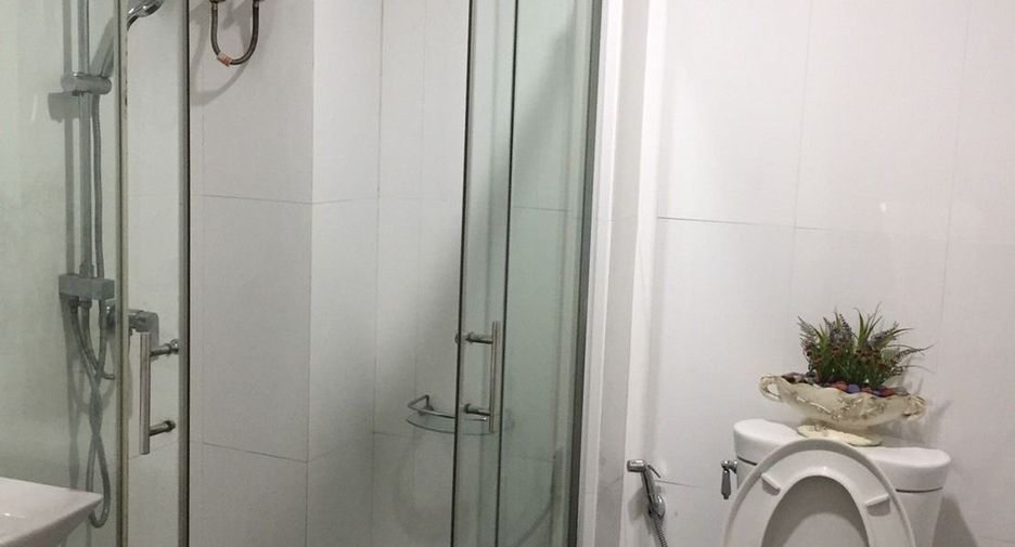 For sale 3 bedrooms townhouse in Mueang Nonthaburi, Nonthaburi