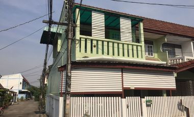 For sale 3 bedrooms townhouse in Mueang Nonthaburi, Nonthaburi