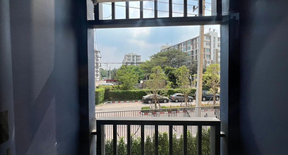 À louer studio condo à Khlong Luang, Pathum Thani