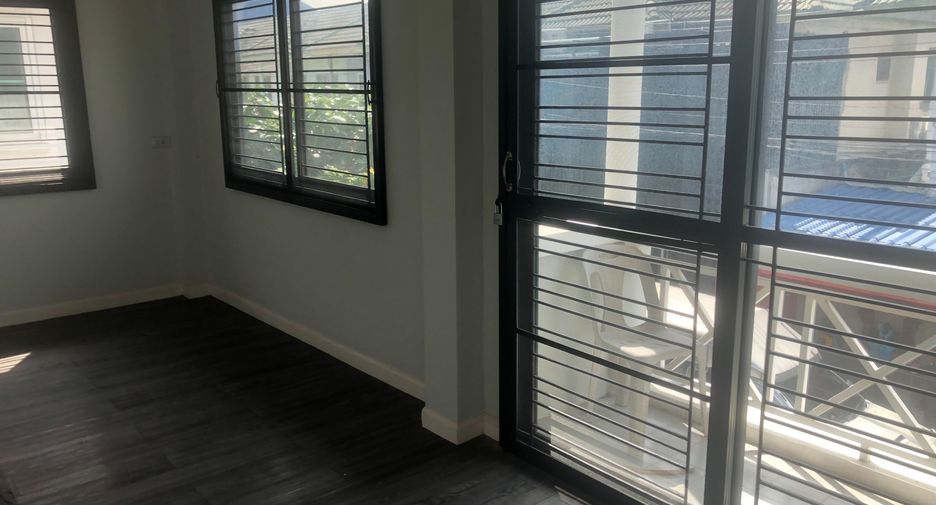 For sale 3 bedrooms townhouse in Bang Bua Thong, Nonthaburi