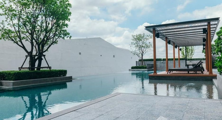 For sale 2 bedrooms condo in Mueang Nonthaburi, Nonthaburi