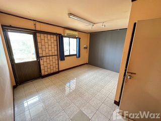 For sale 4 bedrooms townhouse in Hat Yai, Songkhla