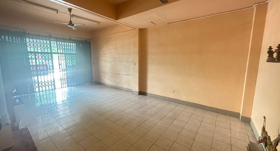 Reihenhaus zum Kauf mit 4 Zimmer in Hat Yai, Songkhla