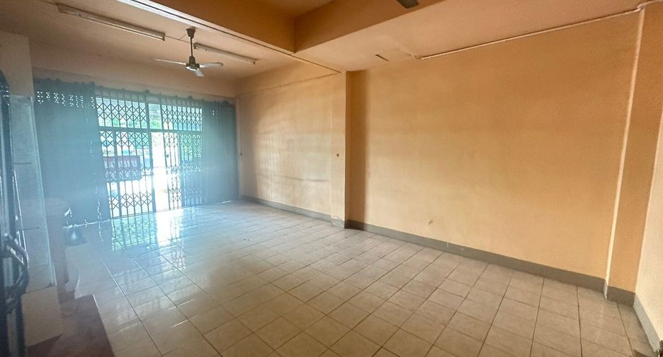 Reihenhaus zum Kauf mit 4 Zimmer in Hat Yai, Songkhla