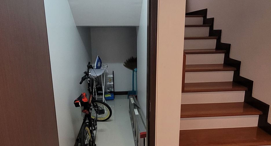 For sale 3 bedrooms house in Thanyaburi, Pathum Thani