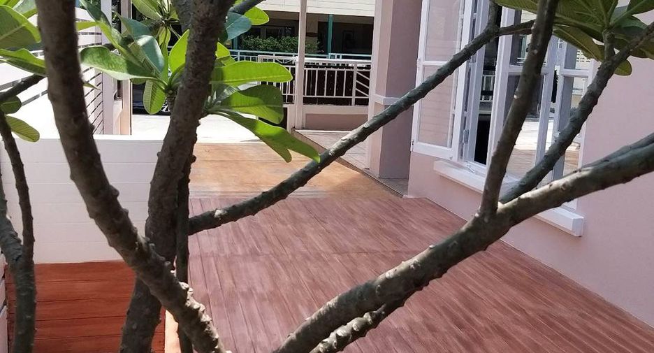 À vendre 3 chambres maison de ville à Bang Bua Thong, Nonthaburi