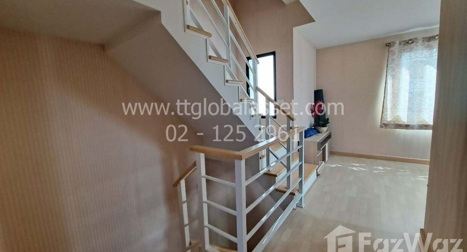 For sale 3 bedrooms townhouse in Mueang Nonthaburi, Nonthaburi
