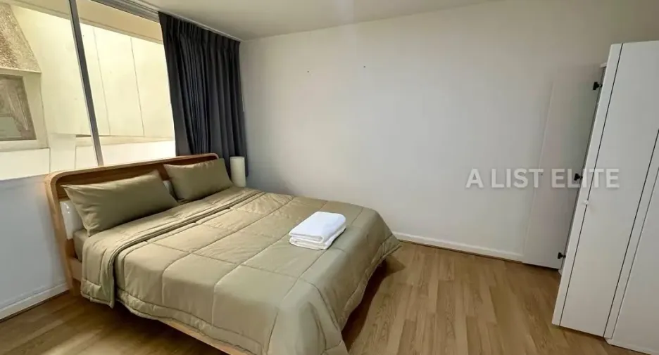 For rent 3 bedrooms condo in Bang Lamung, Chonburi
