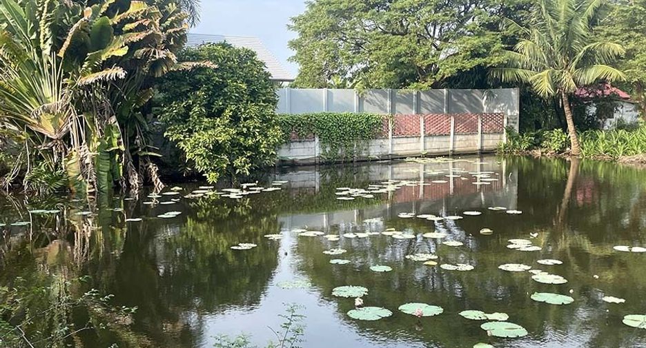 Terreno en venta en Bang Yai, Nonthaburi