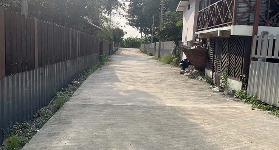 Terreno en venta en Bang Yai, Nonthaburi
