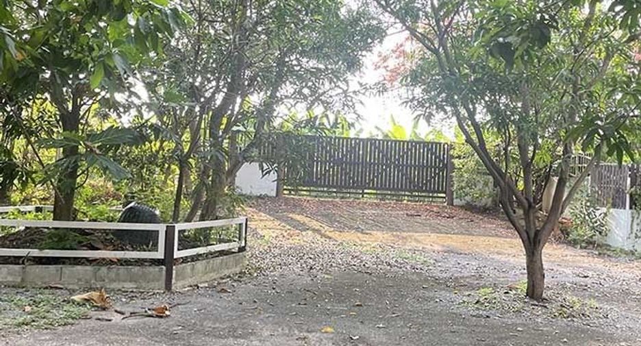 Terreno en venta en Bang Yai, Nonthaburi