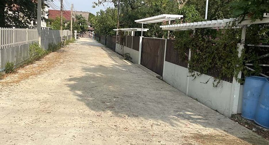 Terreno en venta en Bang Yai, Nonthaburi