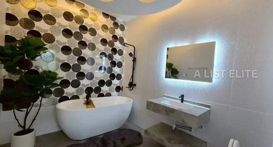 Haus zur Miete mit 5 Zimmer in Bang Lamung, Chonburi