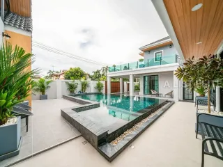 Haus zur Miete mit 6 Zimmer in Bang Lamung, Chonburi