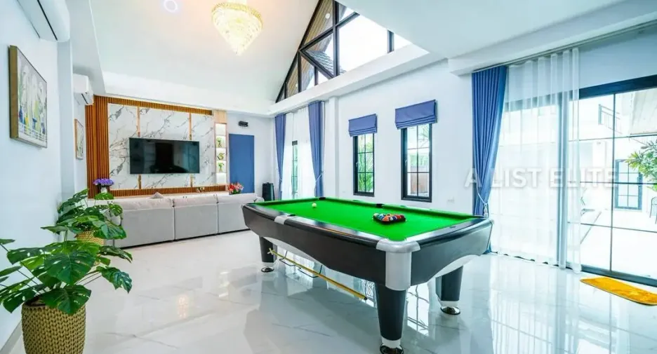 For rent 6 bedrooms house in Bang Lamung, Chonburi