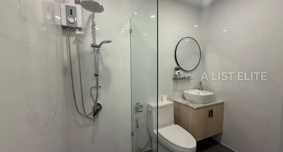 For rent 6 bedrooms house in Bang Lamung, Chonburi
